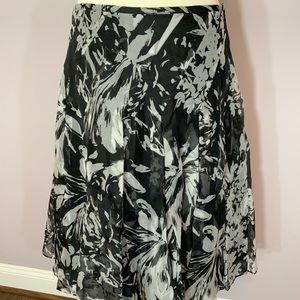 Banana Republic Skirt 100% Silk Pleats Lined